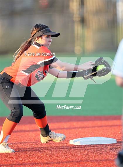 Thumbnail 1 in Llano @ Glenn photogallery.