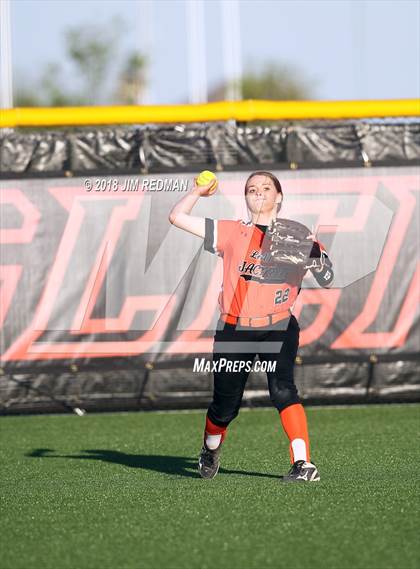Thumbnail 1 in Llano @ Glenn photogallery.