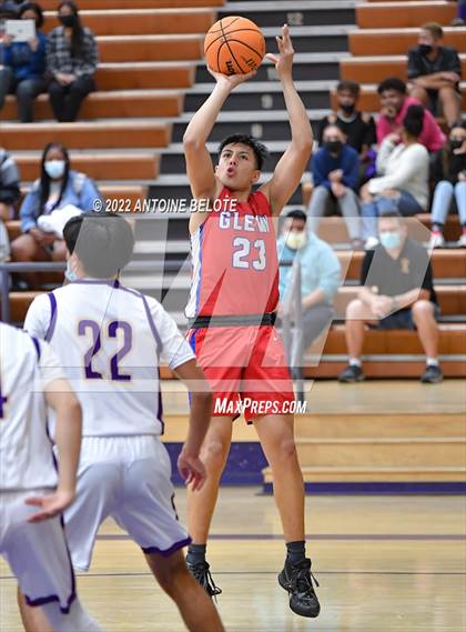 Thumbnail 2 in Glenn @ Norwalk photogallery.