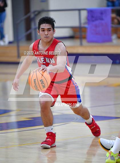 Thumbnail 2 in Glenn @ Norwalk photogallery.