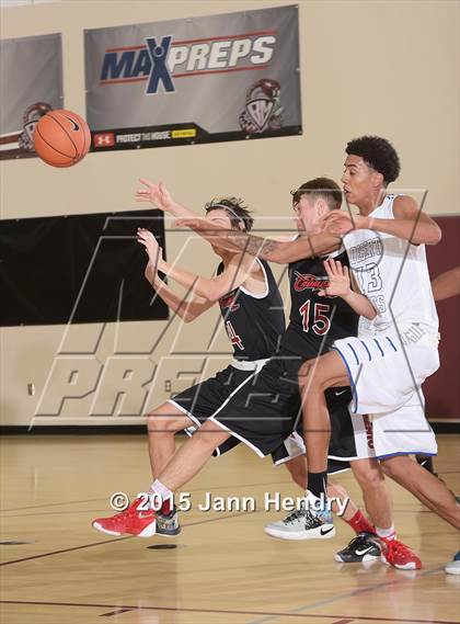 Thumbnail 3 in Sacramento Country Day vs. Desert Pines (MaxPreps Holiday Classic) photogallery.