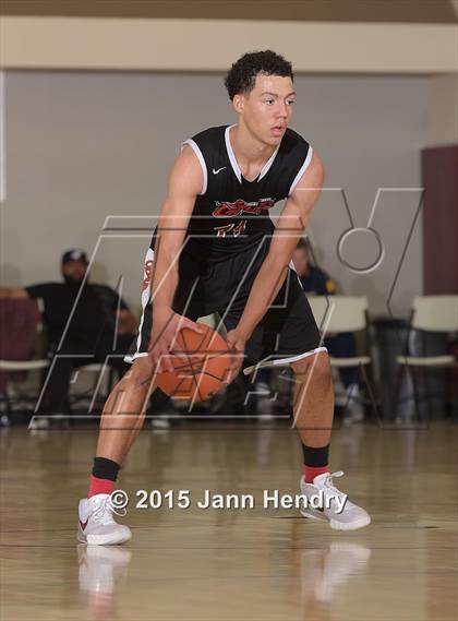 Thumbnail 3 in Sacramento Country Day vs. Desert Pines (MaxPreps Holiday Classic) photogallery.