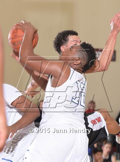 Thumbnail 1 in Sacramento Country Day vs. Desert Pines (MaxPreps Holiday Classic) photogallery.