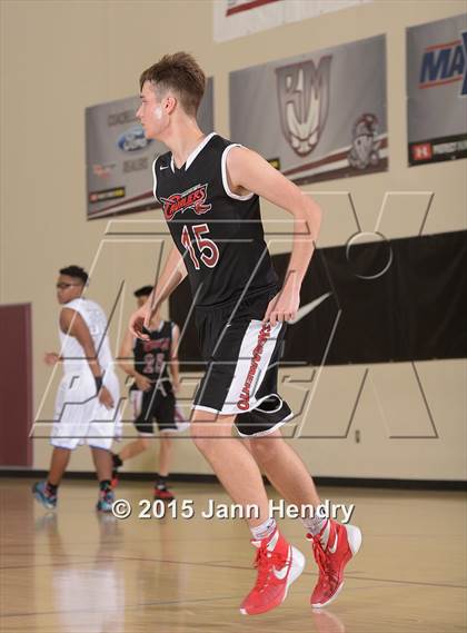 Thumbnail 3 in Sacramento Country Day vs. Desert Pines (MaxPreps Holiday Classic) photogallery.