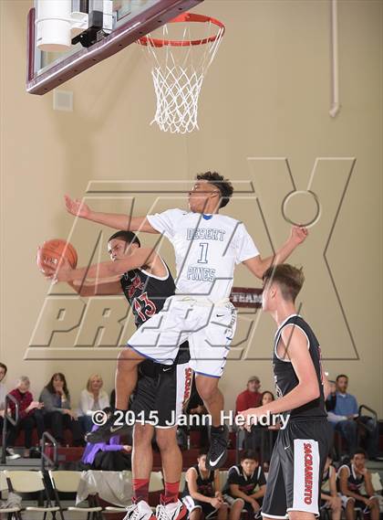 Thumbnail 2 in Sacramento Country Day vs. Desert Pines (MaxPreps Holiday Classic) photogallery.