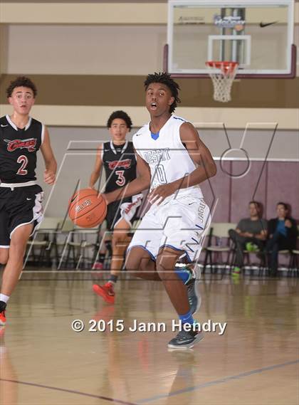 Thumbnail 2 in Sacramento Country Day vs. Desert Pines (MaxPreps Holiday Classic) photogallery.