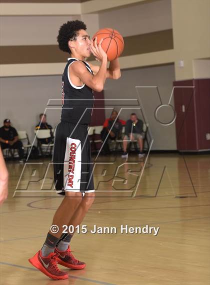Thumbnail 2 in Sacramento Country Day vs. Desert Pines (MaxPreps Holiday Classic) photogallery.