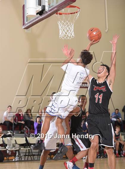 Thumbnail 3 in Sacramento Country Day vs. Desert Pines (MaxPreps Holiday Classic) photogallery.