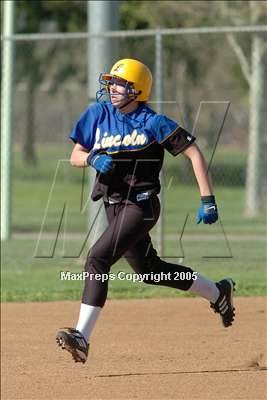 Thumbnail 2 in Florin vs. Lincoln (WC Pre-Season Tourney) photogallery.