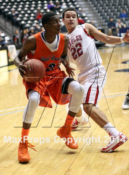 Thumbnail 3 in Olathe East vs. Maize (KSHSAA 6A Playoff) photogallery.