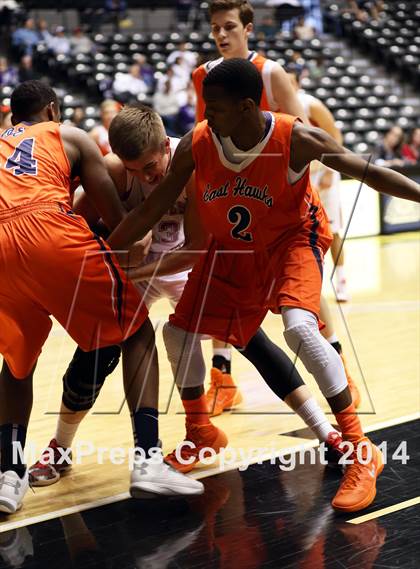 Thumbnail 1 in Olathe East vs. Maize (KSHSAA 6A Playoff) photogallery.