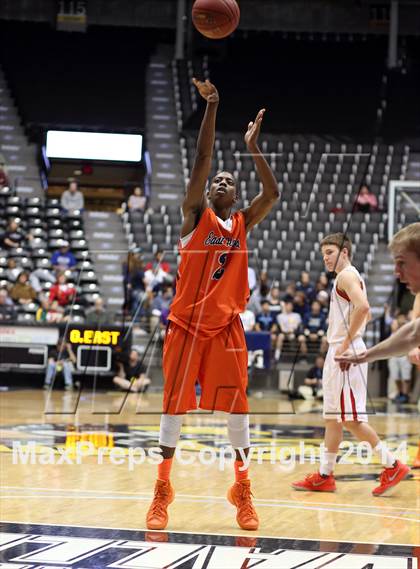 Thumbnail 1 in Olathe East vs. Maize (KSHSAA 6A Playoff) photogallery.