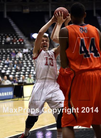 Thumbnail 1 in Olathe East vs. Maize (KSHSAA 6A Playoff) photogallery.