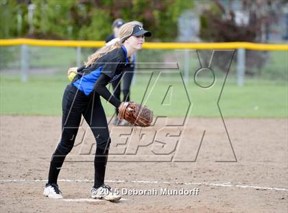 Thumbnail 2 in South Medford @ Sheldon (Game 2) photogallery.