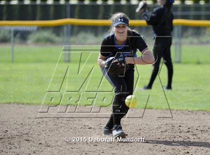 Thumbnail 3 in South Medford @ Sheldon (Game 2) photogallery.