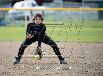 Thumbnail 3 in South Medford @ Sheldon (Game 2) photogallery.