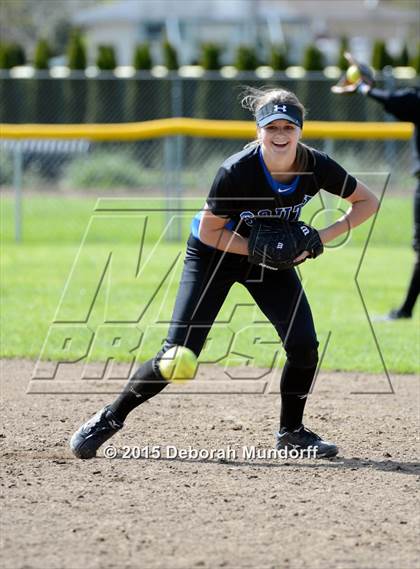 Thumbnail 2 in South Medford @ Sheldon (Game 2) photogallery.