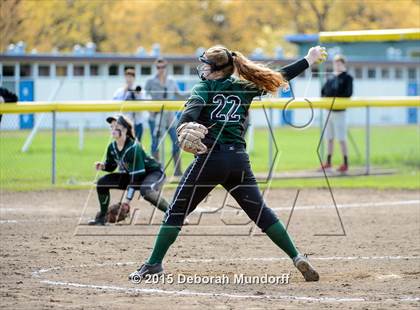Thumbnail 2 in South Medford @ Sheldon (Game 2) photogallery.