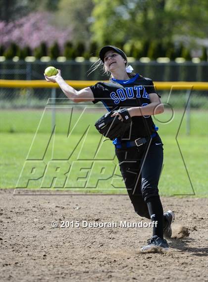 Thumbnail 2 in South Medford @ Sheldon (Game 2) photogallery.