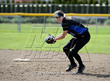 Thumbnail 3 in South Medford @ Sheldon (Game 2) photogallery.