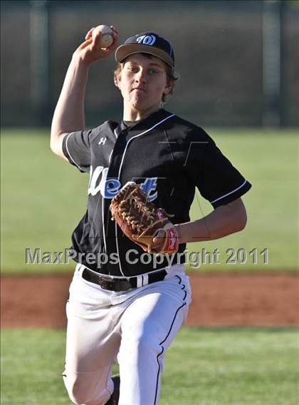 Thumbnail 1 in Pueblo West vs. Lewis-Palmer (Coach Bob National Invitational) photogallery.