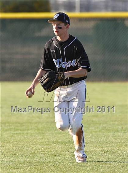 Thumbnail 1 in Pueblo West vs. Lewis-Palmer (Coach Bob National Invitational) photogallery.