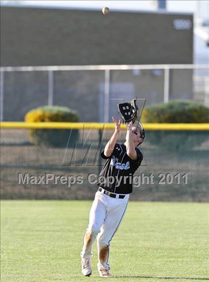 Thumbnail 3 in Pueblo West vs. Lewis-Palmer (Coach Bob National Invitational) photogallery.