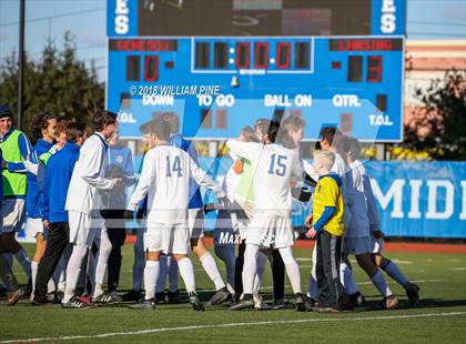 Thumbnail 2 in Lansing vs. Geneseo (NYSPHSAA Class C Final) photogallery.