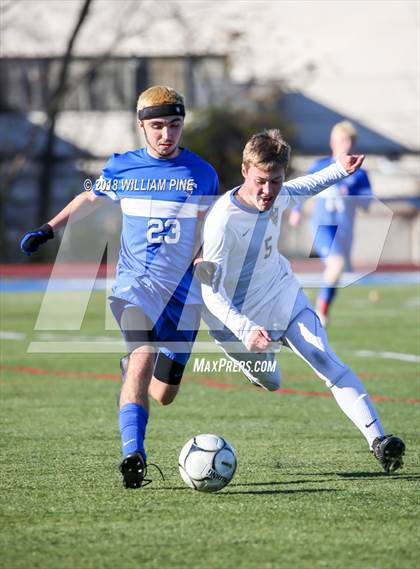 Thumbnail 1 in Lansing vs. Geneseo (NYSPHSAA Class C Final) photogallery.