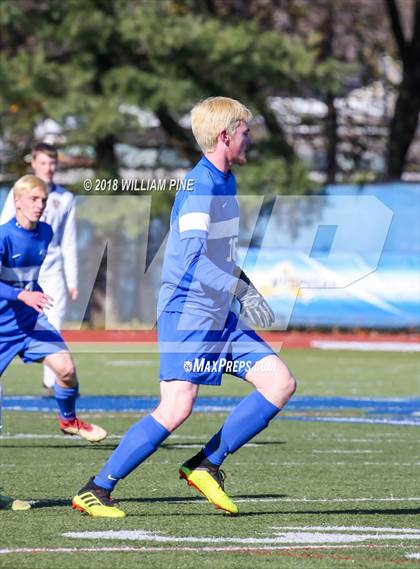 Thumbnail 1 in Lansing vs. Geneseo (NYSPHSAA Class C Final) photogallery.