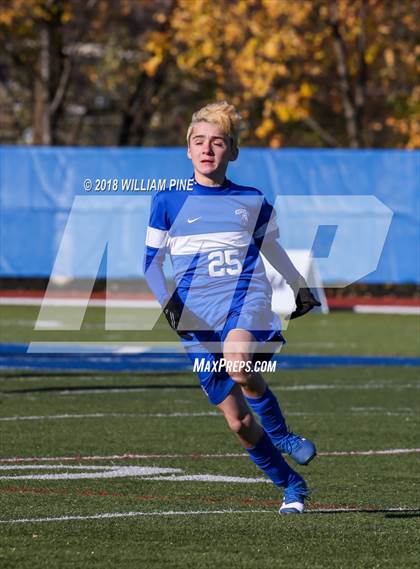 Thumbnail 2 in Lansing vs. Geneseo (NYSPHSAA Class C Final) photogallery.