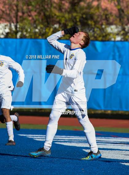 Thumbnail 2 in Lansing vs. Geneseo (NYSPHSAA Class C Final) photogallery.