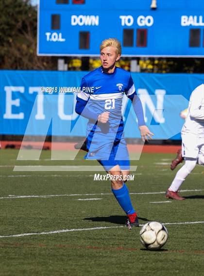 Thumbnail 2 in Lansing vs. Geneseo (NYSPHSAA Class C Final) photogallery.