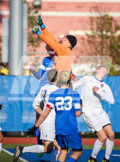 Thumbnail 2 in Lansing vs. Geneseo (NYSPHSAA Class C Final) photogallery.