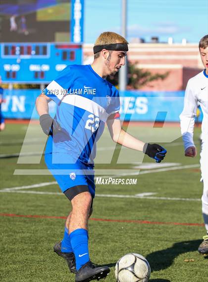 Thumbnail 1 in Lansing vs. Geneseo (NYSPHSAA Class C Final) photogallery.