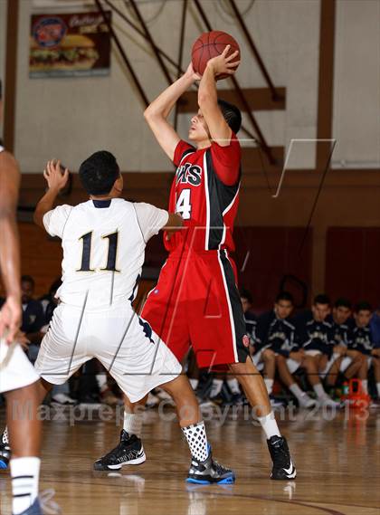 Thumbnail 3 in Westminster vs. Warren (Jim Harris Memorial) photogallery.