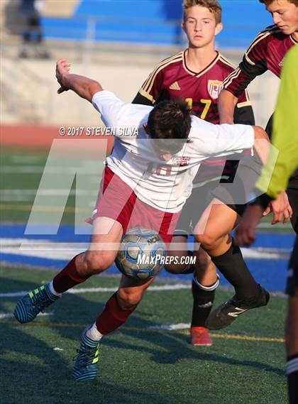 Thumbnail 3 in Calexico vs. Point Loma (26th Annual San Diego Holiday Classic) photogallery.
