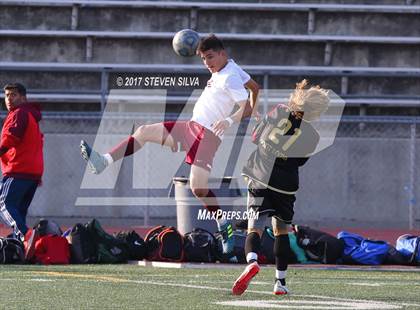 Thumbnail 2 in Calexico vs. Point Loma (26th Annual San Diego Holiday Classic) photogallery.