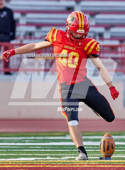 Thumbnail 2 in Oakdale vs. Vanden (CIF SJS D3 Final) photogallery.