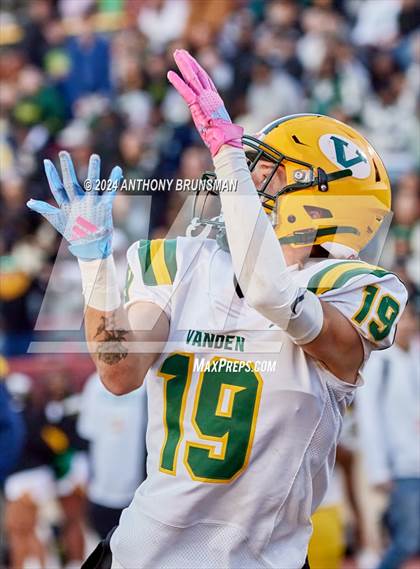 Thumbnail 3 in Oakdale vs. Vanden (CIF SJS D3 Final) photogallery.