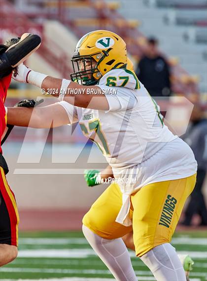 Thumbnail 2 in Oakdale vs. Vanden (CIF SJS D3 Final) photogallery.