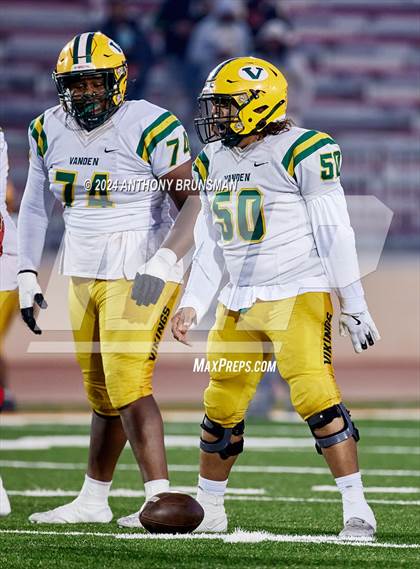 Thumbnail 3 in Oakdale vs. Vanden (CIF SJS D3 Final) photogallery.