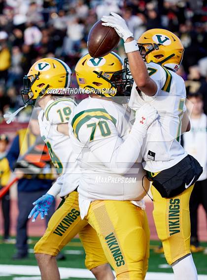Thumbnail 2 in Oakdale vs. Vanden (CIF SJS D3 Final) photogallery.