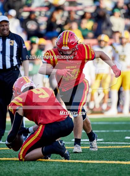 Thumbnail 2 in Oakdale vs. Vanden (CIF SJS D3 Final) photogallery.