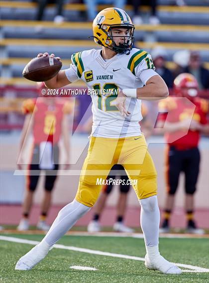 Thumbnail 2 in Oakdale vs. Vanden (CIF SJS D3 Final) photogallery.