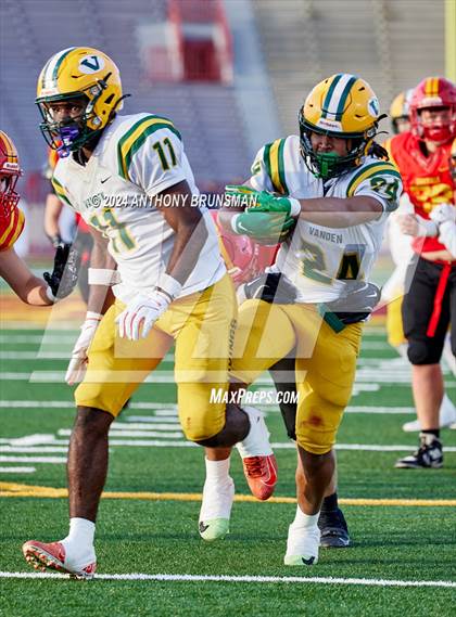 Thumbnail 3 in Oakdale vs. Vanden (CIF SJS D3 Final) photogallery.