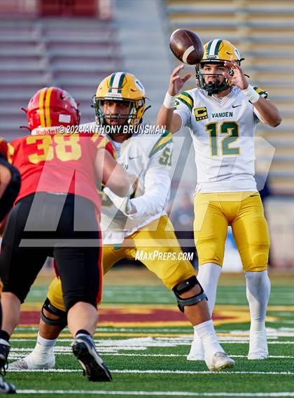 Thumbnail 1 in Oakdale vs. Vanden (CIF SJS D3 Final) photogallery.