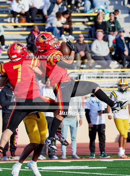 Thumbnail 2 in Oakdale vs. Vanden (CIF SJS D3 Final) photogallery.
