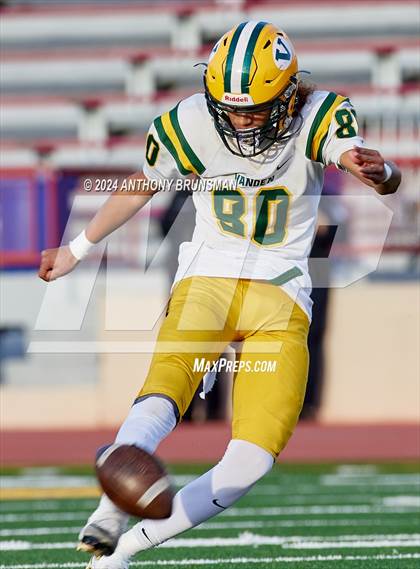 Thumbnail 2 in Oakdale vs. Vanden (CIF SJS D3 Final) photogallery.