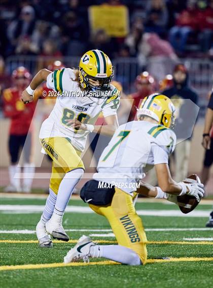 Thumbnail 1 in Oakdale vs. Vanden (CIF SJS D3 Final) photogallery.